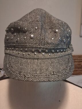 Stud-Embellished Gray Herringbone Cadet Cap